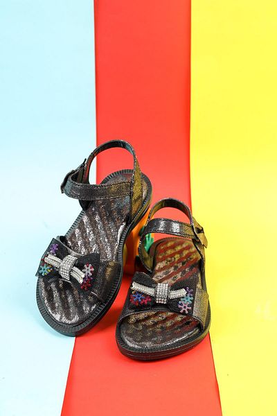 Moda Lime Sandale pentru fete Papuci cu talpă flexibilă cu velcro cu detaliu de fundă de piatră