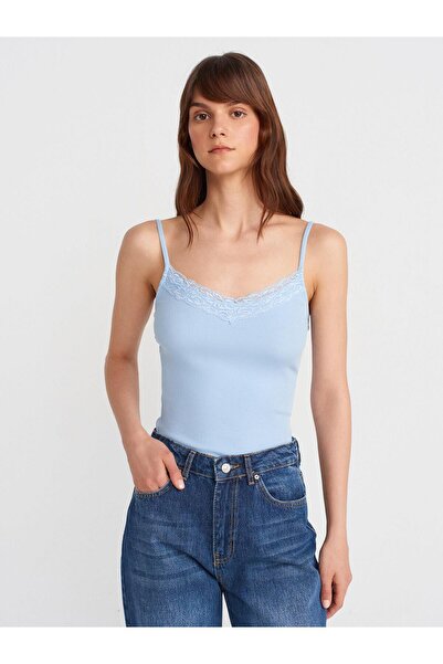 Dilvin 21015 Askılı Dantel Detay Top Crop