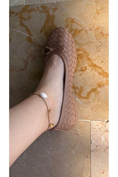 Muse Sister Summer Themed White Seashell Anklet