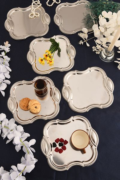 AKSESUAR EVRENİ Vezan Stainless Square Auger Pattern Presentation Tray Silver Set of 6