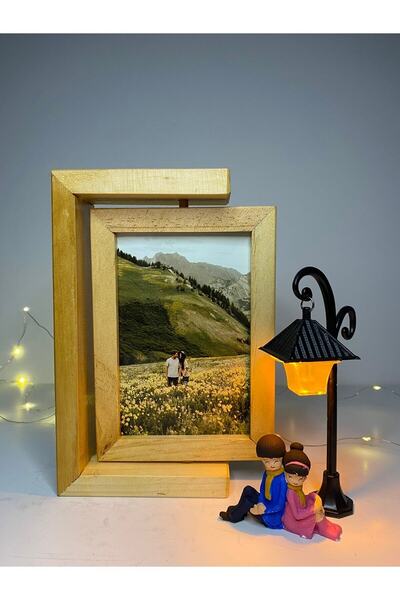 AHŞAPTAN SANAT Sokak Lambalı El Yapımı Ahşap Dönen Çerçeve Sevgili Figürlü