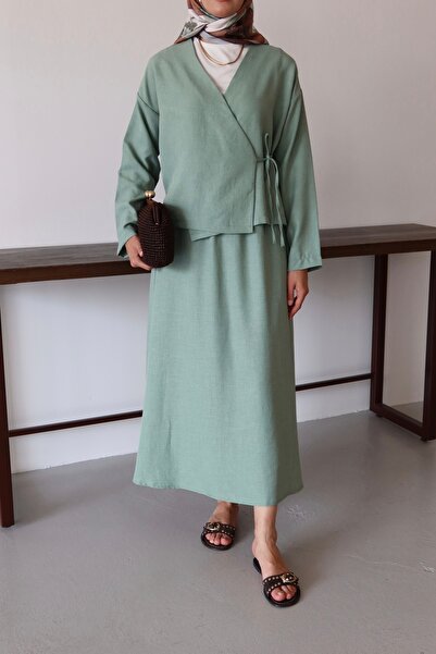 MOONSC Etekli̇ Ki̇mi̇no Tesettür Set