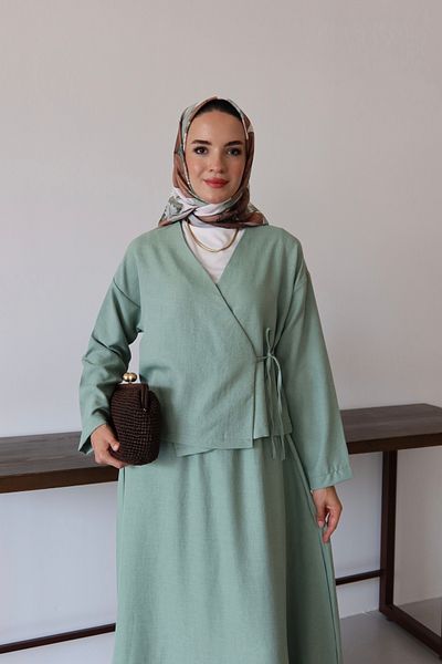 MOONSC Etekli̇ Ki̇mi̇no Tesettür Set