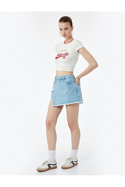 Koton Fusta mini asimetrică din denim, cu buzunar, cu detaliu de nasturi din bumbac