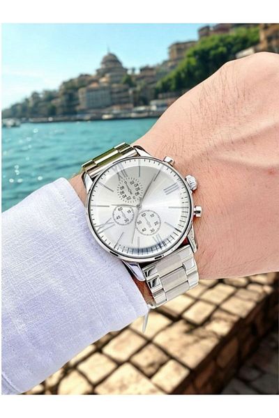 Leerybee Silver Color Steel Strap Men's Wristwatch