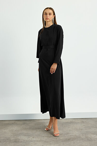 Birgül Bektaş Black Cape Detailed Dress