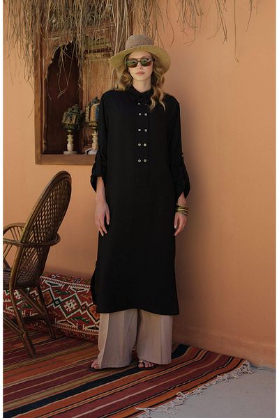 Fatma Atasoy Wide Placket Maxi Black Tunic