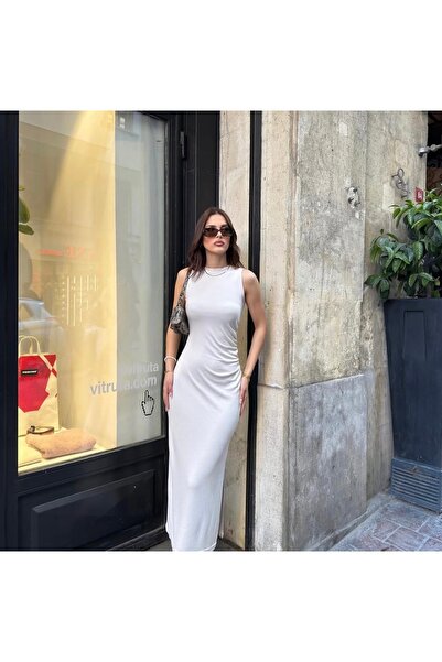 ELLA Model Pike Fabric Dress Cream