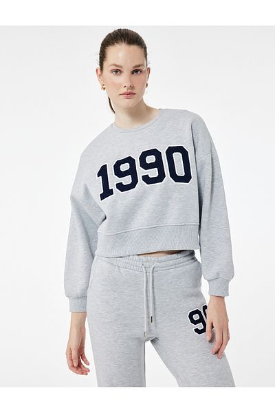 Koton Three Thread Raised Long Sleeve Crew Neck Embroidered Crop Sweatshirt