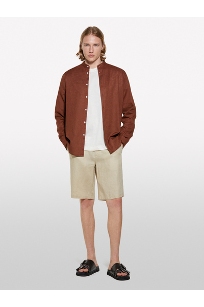 Sisley Ανδρικό πουκάμισο με καφέ λινό μείγμα με κανονική εφαρμογή με γιακά δικαστή