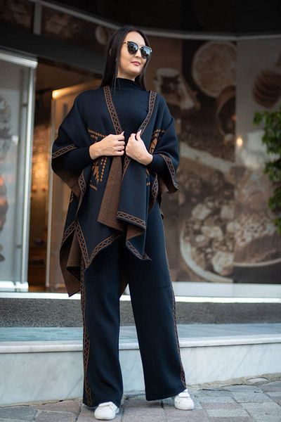 MAY MARA WOMEN'S STEEL KNITTED JACQUARD 3-PIECE SUIT WITH PONCHO