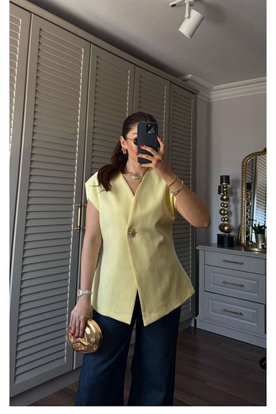 FEMİNEER.com Yellow Asymmetric Lined Vest