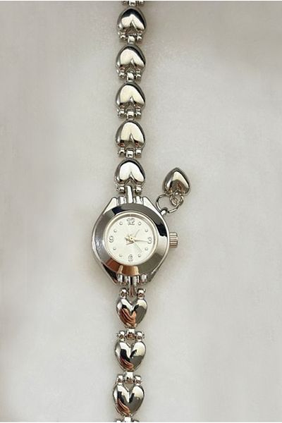 SPECTRUM PREMİUM Spectrum Premium Heart Detailed Metal Cord Mini Minimal Women Wrist Watch