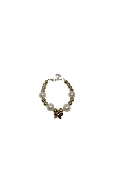 Blusmart Elegant bracelet with pearls and golden beads, accessorized with butterfly