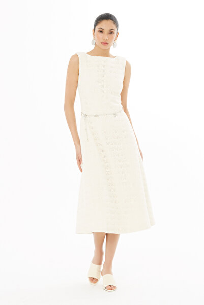 GİZİA Vatkalı Zincir Kemerli Ekru Elbise