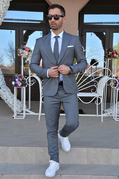 Sunt Romanesc- Atelier de croitorie Men's suit, blue-gray.
