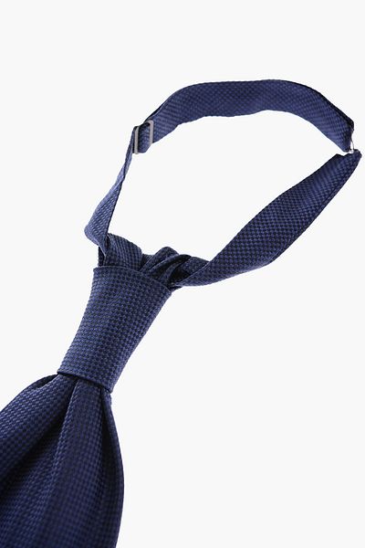 Corneliani Cravată Ascot din mătase uni din colecția CC