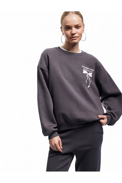 Koton Raised Long Sleeve Crew Neck Bow Printed Oversize Sweatshirt