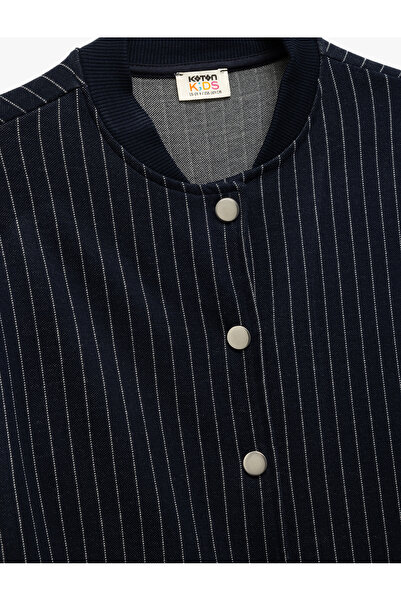 Koton Uzun Kollu Çıtçıt Kapamalı Viskon Kumaş Çizgili Okul Ceketi