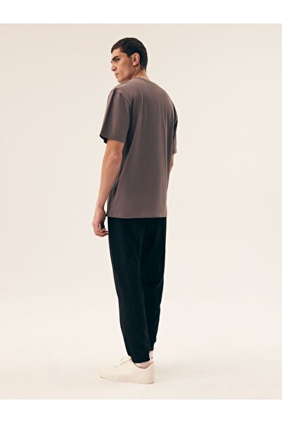 Henderson Classic men's t-shirt simplicity & elegance & Minimalist design & Quality cotton | Mite