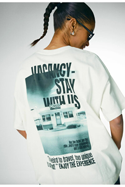 LAYORA Women's White Oversize Printed T-Shirt - Motel Themed Retro Design