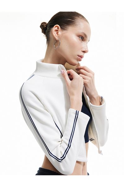 Koton Strip Detailed Stand Collar Three Thread Raised Zipper Crop Sweatshirt
