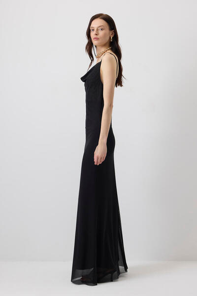 Touché Privé DEGAJE YAKA ASKILI ELBİSE