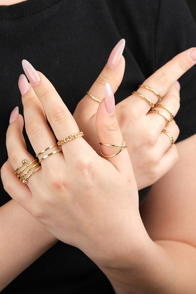 Jack Ferrero Women's Gold Color Non-Fade Ring Set