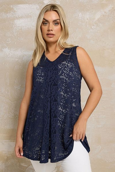 Stil Diva Plus Size V-Neck Zero Sleeve Unlined Lace Blouse 304100
