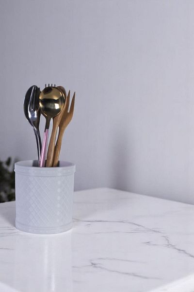 Evene Suport pentru tacâmuri de blat Suport decorativ pentru tacâmuri vertical Cilindru Suport pentru tacâmuri Culoare albă Model 90
