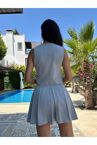 Atelier Derin Gray Wide Pleated Skirt with Shorts