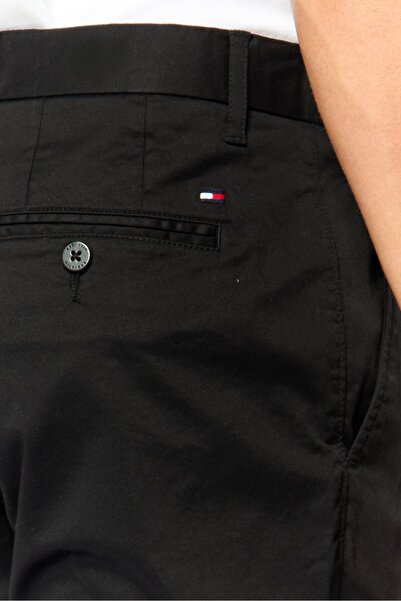 Tommy Hilfiger Men Straight Fit Solid Chino Pants, Black