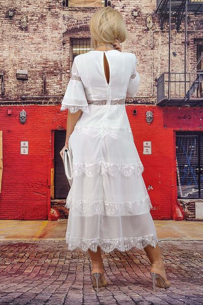 WildFashion Long dress made of light material accessorized with eyelash lace B679-2