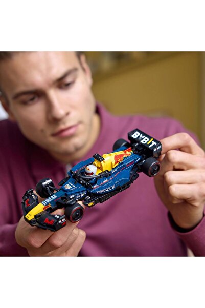 LEGO Speed Champions Oracle Red Bull RB20 F1 Model Racing Car Set with Minifigure (77243)