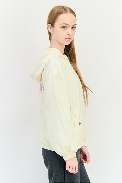 adidas Women Sportswear Fit Long Sleeve Outdoor Windbreaker Jacket, Cream