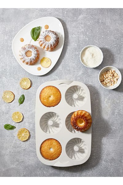 HIMYHOME Silicone Mix Muffin Cake Mold