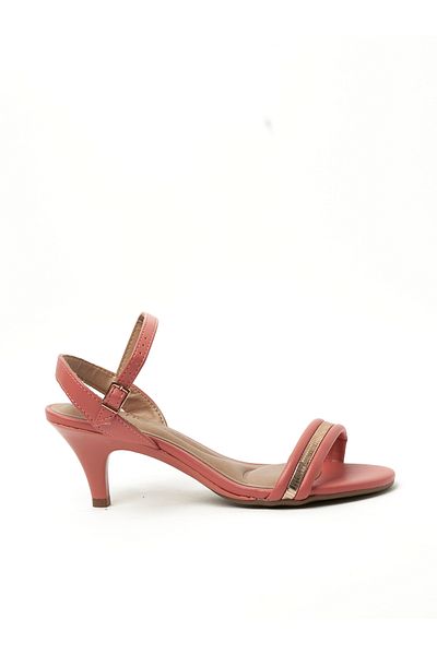 Beira Rio Women's Flat Sandals with Back Strap – Comfortable & Secure Everyday Footwear