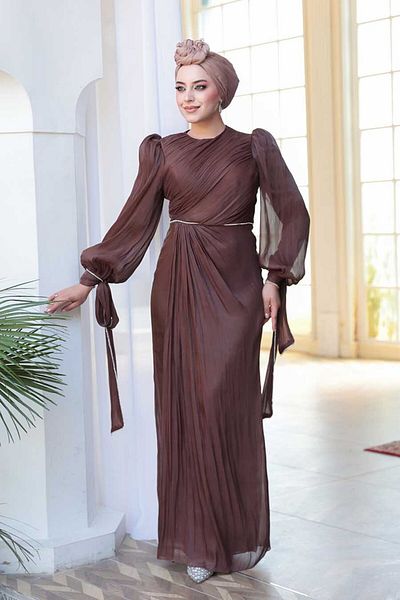 N.S NEVA STYLE Βραδινό φόρεμα Hijab σε σκούρο καφέ με λεπτομέρεια ντραπέ 50193KKH