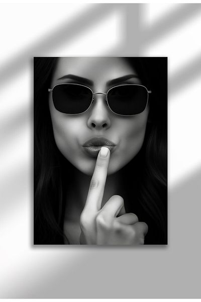 21mxm Vintage Photography Poster, Feminist Street Style, Black & White Canvas, Rebel Muse 2025