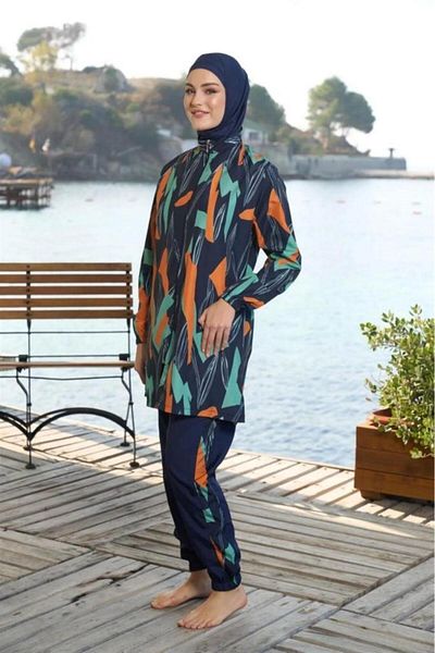 Estiva Plain Sleeve Leg Elastic Zipper Fully Closed Hijab Swimsuit