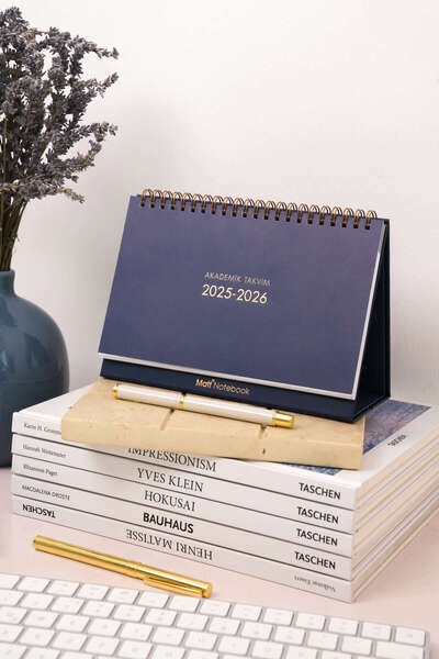 Matt Notebook 2025-2026 16 Aylık Akademik Masaüstü Planlayıcı Takvim Lacivert