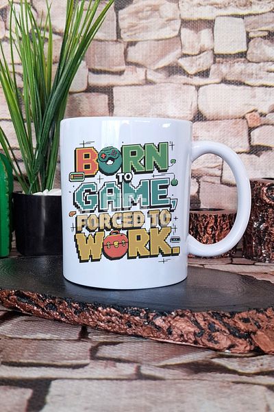 giftkonsept "Born to Game Forced to Work, Gaming" Player Motto Gift Printed Tea Coffee Presentation Mug Cup
