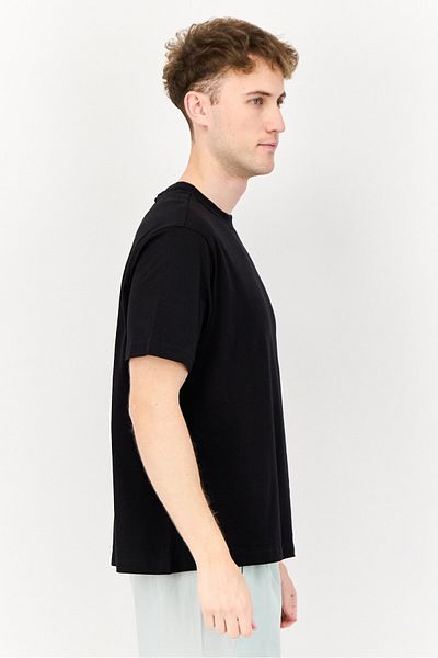 Reebok Men Sportswear Fit Short Sleeve Outdoor T Shirt, Black