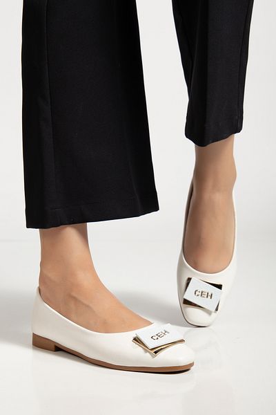 Tonny Black Women's White Oval Toe Ballerinas with Buckle on the Front