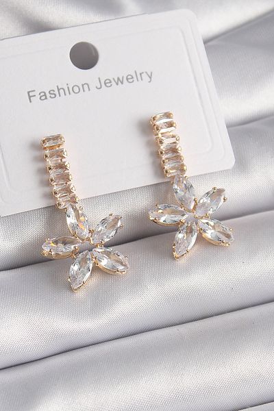 MBB ETİCARET Brass Gold Color Waterway Zircon Stone Flower Model Women's Earrings - Tj-Bkp9616