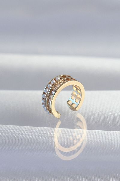 MBB ETİCARET Brass Gold Color Pearl Baguette Stone Earcuff Earrings - Tj-Bkp9339
