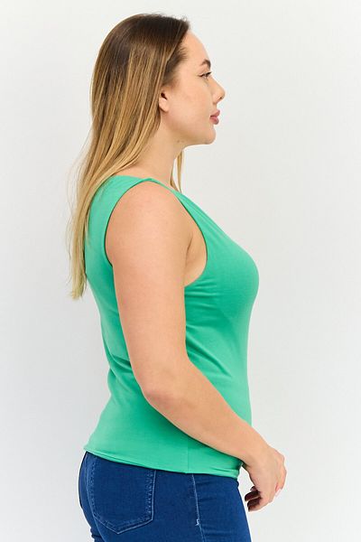 Kathy Ireland Women Boat Neck Sleeveless Solid Tank Top, Green