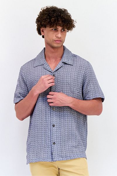 Vince Camuto Men Regular Fit Short Sleeve Allover Print Casual Shirt, Multicolor