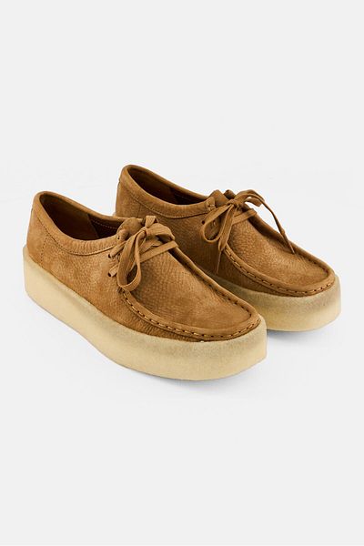 CLARKS Women Standard Wallabee Cup Lace Up Casual Shoes, Tan