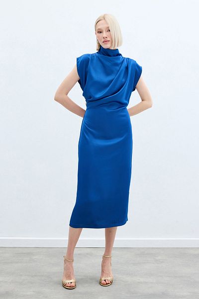 Sateen Μακρύ φόρεμα με λεπτομέρεια με κουμπί - Sax Blue